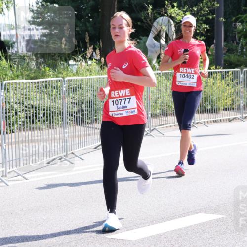 08.06.2024 - REWE Women's Run Strokosch-Dieckow http://msf.ph/oto/6257364 09.06.2024 09:50:25 Laufen 10777, 10402 meine-sportfotos.de