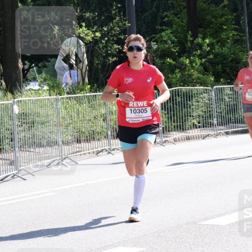 08.06.2024 - REWE Women's Run Strokosch-Dieckow http://msf.ph/oto/6257374 09.06.2024 09:50:29 Laufen 10305, 10445 meine-sportfotos.de