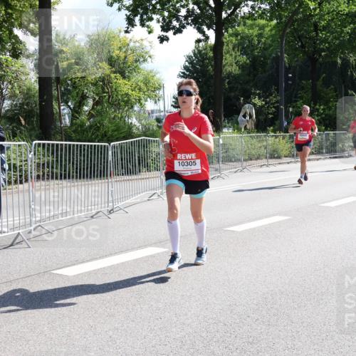 08.06.2024 - REWE Women's Run Strokosch-Dieckow http://msf.ph/oto/6257384 09.06.2024 09:50:31 Laufen 10305 meine-sportfotos.de