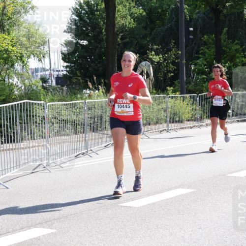 08.06.2024 - REWE Women's Run Strokosch-Dieckow http://msf.ph/oto/6257391 09.06.2024 09:50:33 Laufen 10103, 10445, 100, 13258 meine-sportfotos.de