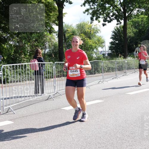 08.06.2024 - REWE Women's Run Strokosch-Dieckow http://msf.ph/oto/6257399 09.06.2024 09:50:34 Laufen 10445, 10103, 13258 meine-sportfotos.de