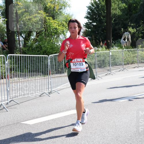 08.06.2024 - REWE Women's Run Strokosch-Dieckow http://msf.ph/oto/6257406 09.06.2024 09:50:36 Laufen 10103, 10258 meine-sportfotos.de