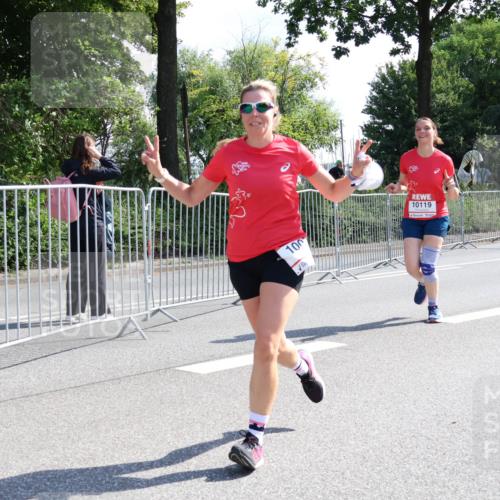 08.06.2024 - REWE Women's Run Strokosch-Dieckow http://msf.ph/oto/6257418 09.06.2024 09:50:38 Laufen 100, 10119 meine-sportfotos.de