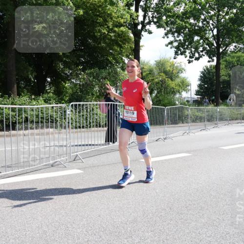 08.06.2024 - REWE Women's Run Strokosch-Dieckow http://msf.ph/oto/6257430 09.06.2024 09:50:40 Laufen 10119 meine-sportfotos.de