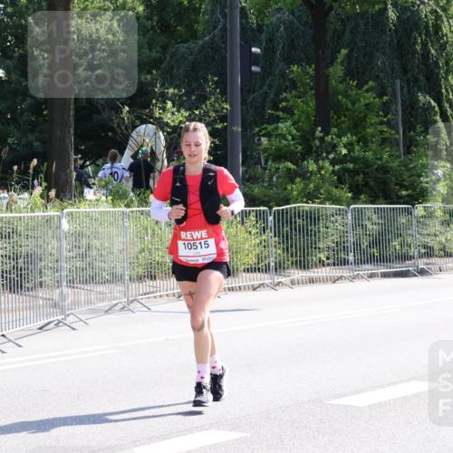 08.06.2024 - REWE Women's Run Strokosch-Dieckow http://msf.ph/oto/6257436 09.06.2024 09:50:41 Laufen 10515 meine-sportfotos.de