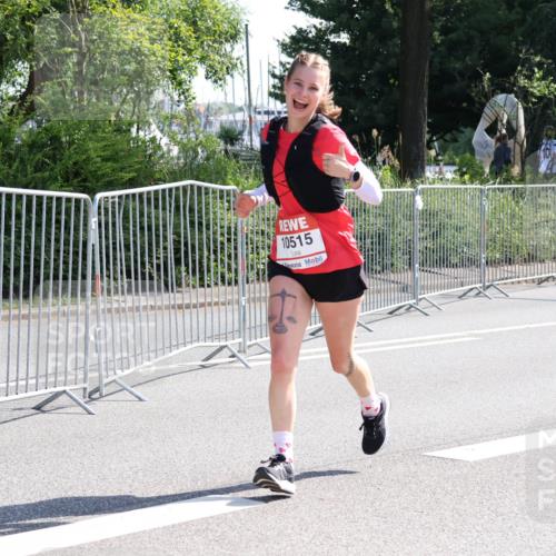 08.06.2024 - REWE Women's Run Strokosch-Dieckow http://msf.ph/oto/6257439 09.06.2024 09:50:42 Laufen 10515 meine-sportfotos.de