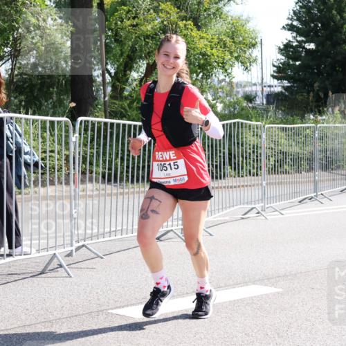 08.06.2024 - REWE Women's Run Strokosch-Dieckow http://msf.ph/oto/6257443 09.06.2024 09:50:43 Laufen 10515 meine-sportfotos.de