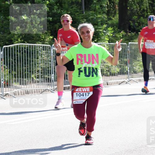 08.06.2024 - REWE Women's Run Strokosch-Dieckow http://msf.ph/oto/6257448 09.06.2024 09:50:46 Laufen 0517, 10417, 10771, 10716 meine-sportfotos.de