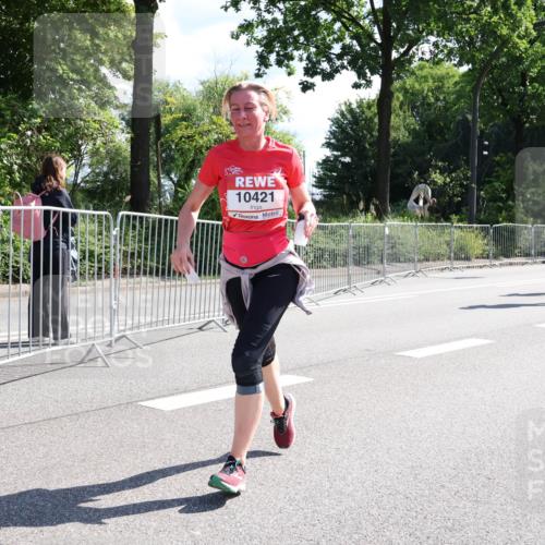 08.06.2024 - REWE Women's Run Strokosch-Dieckow http://msf.ph/oto/6257500 09.06.2024 09:50:57 Laufen 10421 meine-sportfotos.de