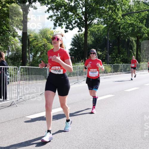 08.06.2024 - REWE Women's Run Strokosch-Dieckow http://msf.ph/oto/6257518 09.06.2024 09:51:00 Laufen 0608, 10247 meine-sportfotos.de