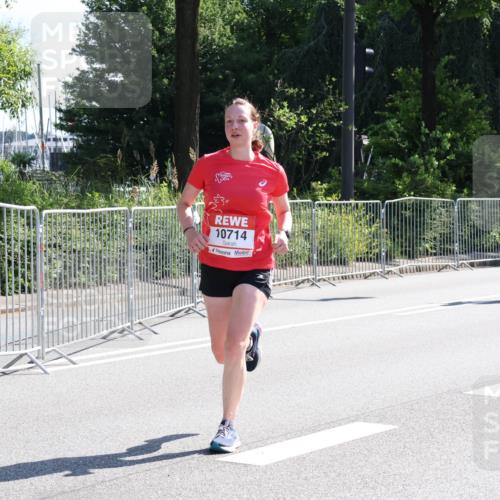 08.06.2024 - REWE Women's Run Strokosch-Dieckow http://msf.ph/oto/6257532 09.06.2024 09:51:03 Laufen 10714, 10348 meine-sportfotos.de