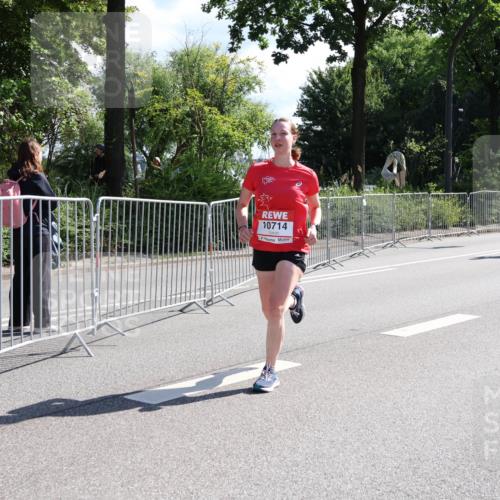 08.06.2024 - REWE Women's Run Strokosch-Dieckow http://msf.ph/oto/6257535 09.06.2024 09:51:03 Laufen 10714 meine-sportfotos.de