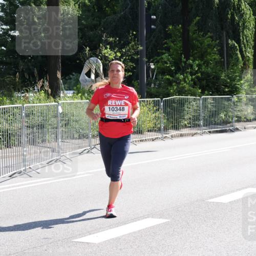 08.06.2024 - REWE Women's Run Strokosch-Dieckow http://msf.ph/oto/6257541 09.06.2024 09:51:06 Laufen 10348 meine-sportfotos.de