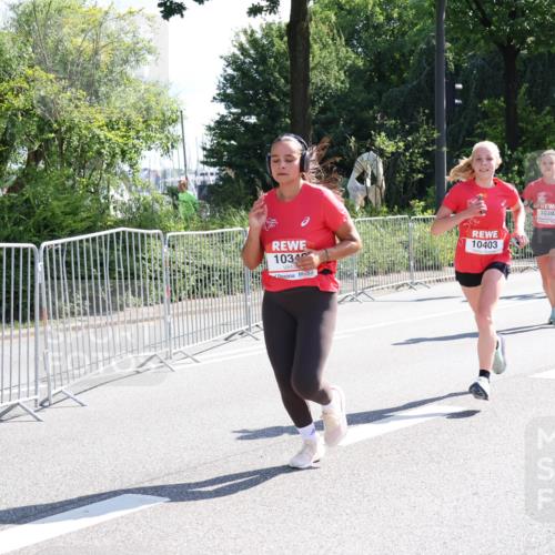 08.06.2024 - REWE Women's Run Strokosch-Dieckow http://msf.ph/oto/6257611 09.06.2024 09:51:41 Laufen 10340, 10403, 10393, 10641 meine-sportfotos.de