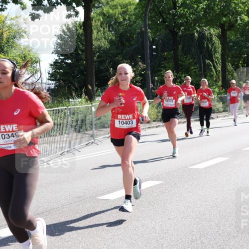 08.06.2024 - REWE Women's Run Strokosch-Dieckow http://msf.ph/oto/6257615 09.06.2024 09:51:42 Laufen 10349, 10403, 10424, 10393 meine-sportfotos.de