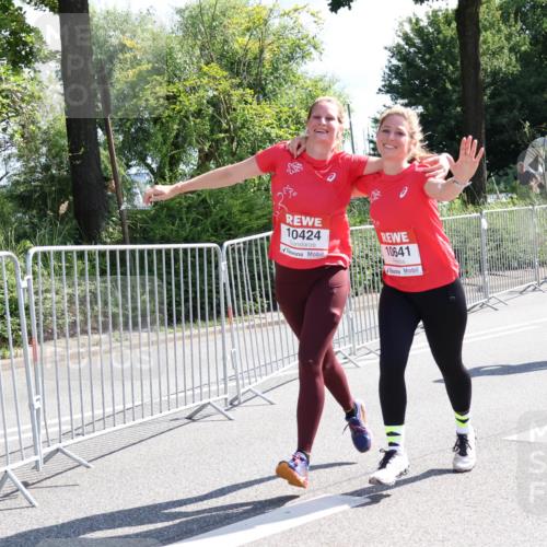 08.06.2024 - REWE Women's Run Strokosch-Dieckow http://msf.ph/oto/6257644 09.06.2024 09:51:45 Laufen 10424, 10641, 10068 meine-sportfotos.de