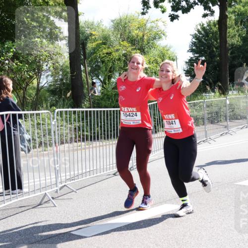 08.06.2024 - REWE Women's Run Strokosch-Dieckow http://msf.ph/oto/6257646 09.06.2024 09:51:45 Laufen 10424, 10641 meine-sportfotos.de