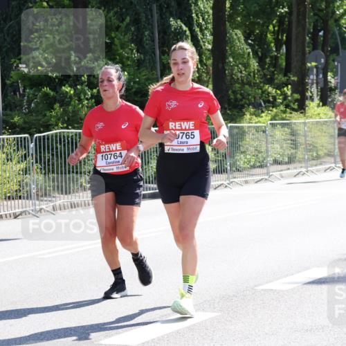 08.06.2024 - REWE Women's Run Strokosch-Dieckow http://msf.ph/oto/6257712 09.06.2024 09:52:00 Laufen 10764, 9765 meine-sportfotos.de