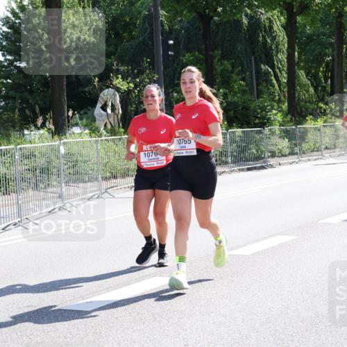 08.06.2024 - REWE Women's Run Strokosch-Dieckow http://msf.ph/oto/6257719 09.06.2024 09:52:01 Laufen 10765, 10764 meine-sportfotos.de