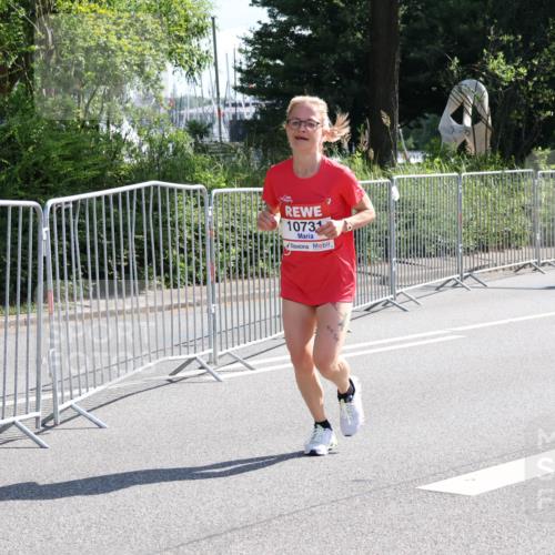 08.06.2024 - REWE Women's Run Strokosch-Dieckow http://msf.ph/oto/6257740 09.06.2024 09:52:12 Laufen 10731 meine-sportfotos.de