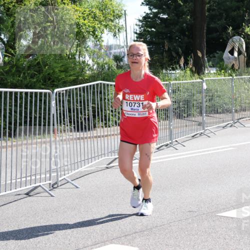 08.06.2024 - REWE Women's Run Strokosch-Dieckow http://msf.ph/oto/6257743 09.06.2024 09:52:12 Laufen 10731 meine-sportfotos.de