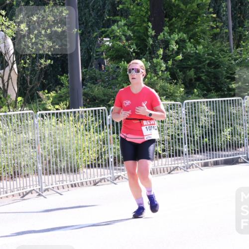 08.06.2024 - REWE Women's Run Strokosch-Dieckow http://msf.ph/oto/6257759 09.06.2024 09:52:24 Laufen 10312 meine-sportfotos.de