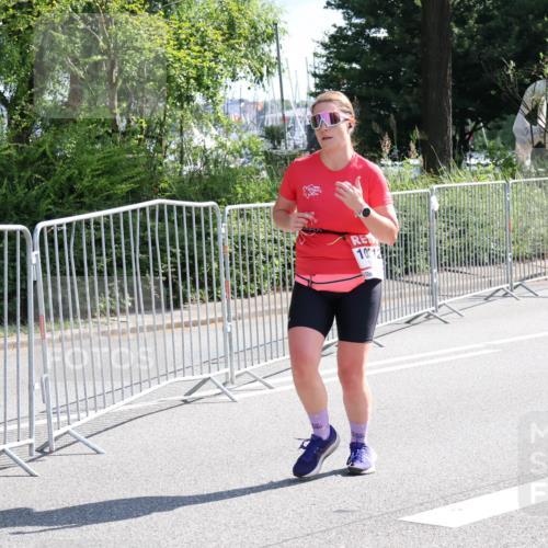 08.06.2024 - REWE Women's Run Strokosch-Dieckow http://msf.ph/oto/6257762 09.06.2024 09:52:27 Laufen 10312 meine-sportfotos.de