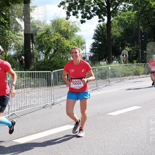 08.06.2024 - REWE Women's Run Strokosch-Dieckow http://msf.ph/oto/6257804 09.06.2024 09:52:49 Laufen 758, 10002 meine-sportfotos.de