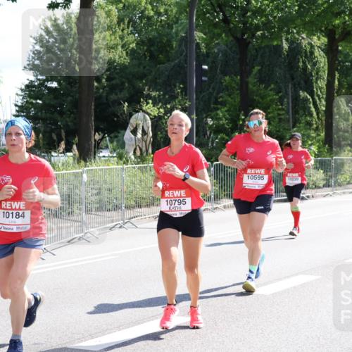 08.06.2024 - REWE Women's Run Strokosch-Dieckow http://msf.ph/oto/6257812 09.06.2024 09:52:52 Laufen 10184, 10795, 10595, 10239 meine-sportfotos.de