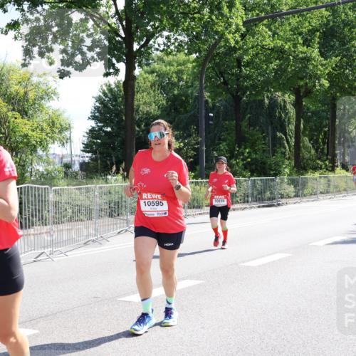 08.06.2024 - REWE Women's Run Strokosch-Dieckow http://msf.ph/oto/6257820 09.06.2024 09:52:54 Laufen 10795, 10595, 10239 meine-sportfotos.de