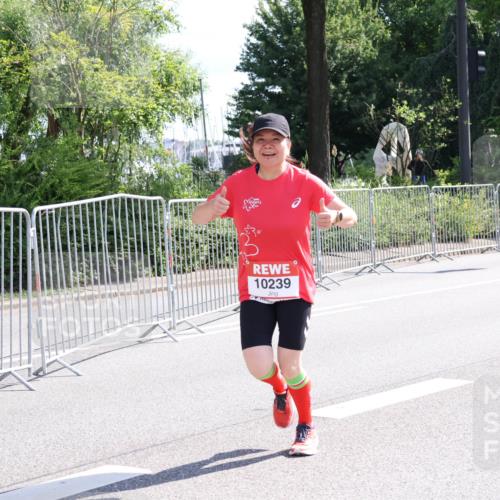 08.06.2024 - REWE Women's Run Strokosch-Dieckow http://msf.ph/oto/6257833 09.06.2024 09:52:56 Laufen 10239 meine-sportfotos.de