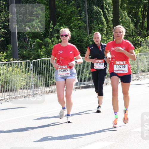 08.06.2024 - REWE Women's Run Strokosch-Dieckow http://msf.ph/oto/6257847 09.06.2024 09:53:01 Laufen 13, 10263, 10106, 10799, 69, 10038 meine-sportfotos.de