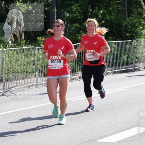 08.06.2024 - REWE Women's Run Strokosch-Dieckow http://msf.ph/oto/6257872 09.06.2024 09:53:06 Laufen 3, 10038, 1036, 10043 meine-sportfotos.de