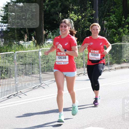 08.06.2024 - REWE Women's Run Strokosch-Dieckow http://msf.ph/oto/6257875 09.06.2024 09:53:07 Laufen 10038, 10369 meine-sportfotos.de