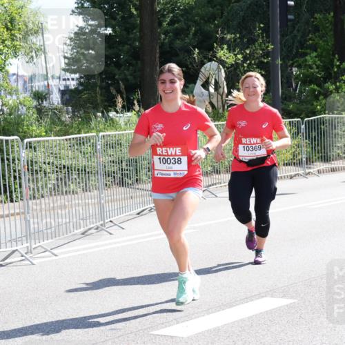 08.06.2024 - REWE Women's Run Strokosch-Dieckow http://msf.ph/oto/6257877 09.06.2024 09:53:07 Laufen 10038, 10369, 10043 meine-sportfotos.de