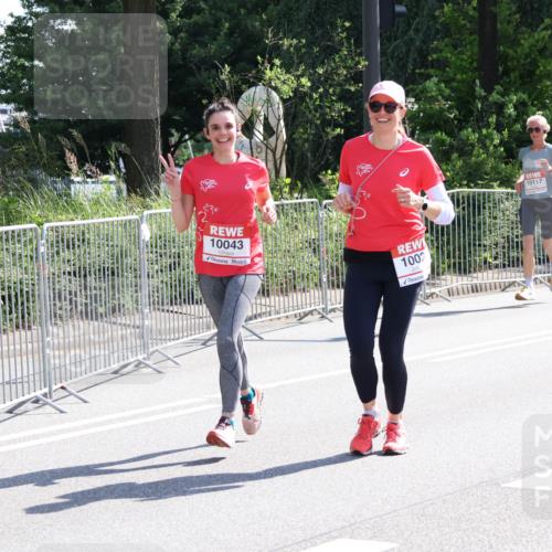 08.06.2024 - REWE Women's Run Strokosch-Dieckow http://msf.ph/oto/6257898 09.06.2024 09:53:12 Laufen 10043, 1002, 10117 meine-sportfotos.de