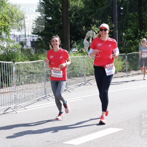 08.06.2024 - REWE Women's Run Strokosch-Dieckow http://msf.ph/oto/6257902 09.06.2024 09:53:12 Laufen 10043, 1002, 10117 meine-sportfotos.de