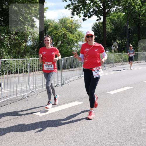 08.06.2024 - REWE Women's Run Strokosch-Dieckow http://msf.ph/oto/6257914 09.06.2024 09:53:14 Laufen 10043, 1002 meine-sportfotos.de