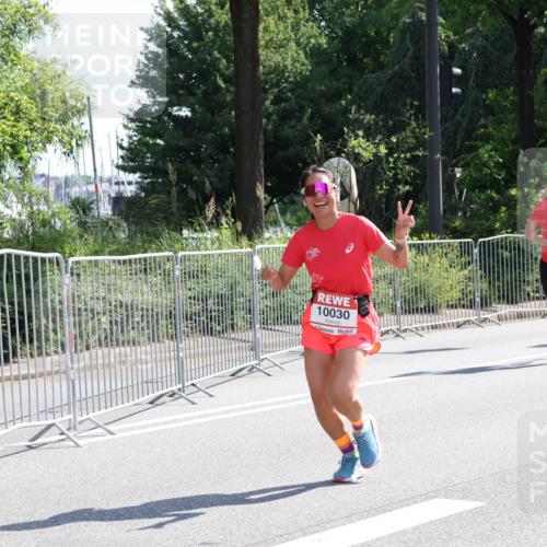 08.06.2024 - REWE Women's Run Strokosch-Dieckow http://msf.ph/oto/6257946 09.06.2024 09:53:20 Laufen 10030, 10442, 10728 meine-sportfotos.de