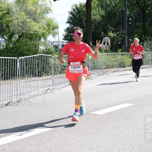 08.06.2024 - REWE Women's Run Strokosch-Dieckow http://msf.ph/oto/6257948 09.06.2024 09:53:21 Laufen 10030, 10728, 10442, 10528 meine-sportfotos.de