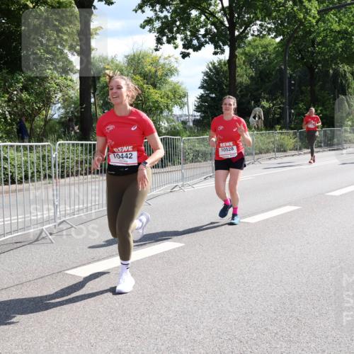 08.06.2024 - REWE Women's Run Strokosch-Dieckow http://msf.ph/oto/6257975 09.06.2024 09:53:25 Laufen 10442, 10528 meine-sportfotos.de