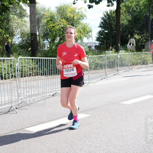 08.06.2024 - REWE Women's Run Strokosch-Dieckow http://msf.ph/oto/6257980 09.06.2024 09:53:26 Laufen 10528 meine-sportfotos.de
