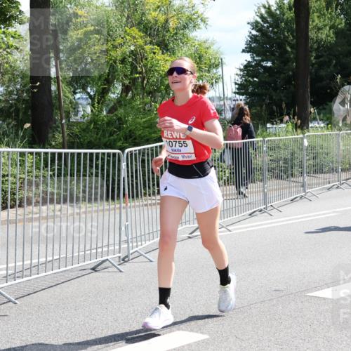 08.06.2024 - REWE Women's Run Strokosch-Dieckow http://msf.ph/oto/6258016 09.06.2024 09:53:32 Laufen 10755 meine-sportfotos.de