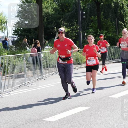 08.06.2024 - REWE Women's Run Strokosch-Dieckow http://msf.ph/oto/6258021 09.06.2024 09:53:33 Laufen 10601, 10283, 103, 10094 meine-sportfotos.de