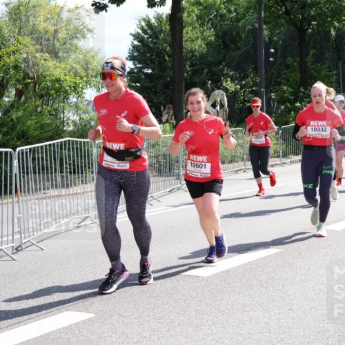 08.06.2024 - REWE Women's Run Strokosch-Dieckow http://msf.ph/oto/6258032 09.06.2024 09:53:34 Laufen 10601, 10652, 10332, 10094, 10283 meine-sportfotos.de