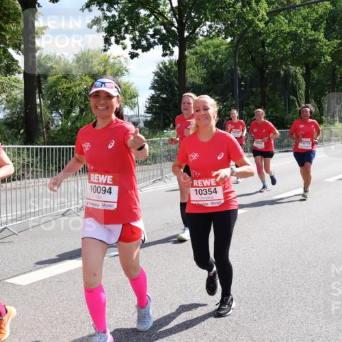 08.06.2024 - REWE Women's Run Strokosch-Dieckow http://msf.ph/oto/6258092 09.06.2024 09:53:39 Laufen 3, 10660, 10094, 10354, 10126, 10652, 10715 meine-sportfotos.de