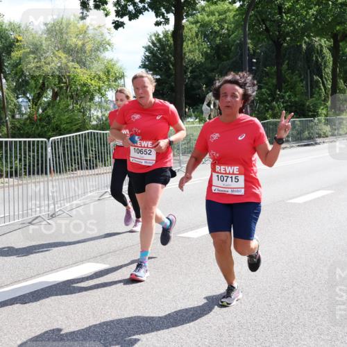08.06.2024 - REWE Women's Run Strokosch-Dieckow http://msf.ph/oto/6258105 09.06.2024 09:53:40 Laufen 10652, 10715 meine-sportfotos.de