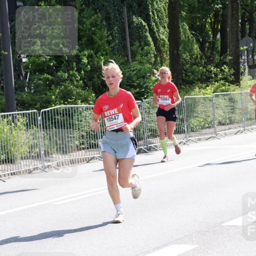 08.06.2024 - REWE Women's Run Strokosch-Dieckow http://msf.ph/oto/6258130 09.06.2024 09:53:52 Laufen 10547, 10261 meine-sportfotos.de