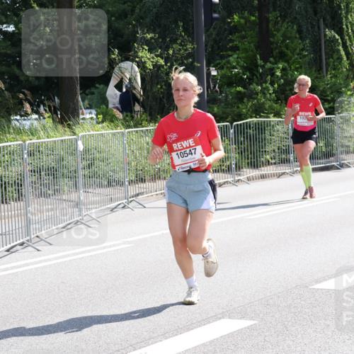 08.06.2024 - REWE Women's Run Strokosch-Dieckow http://msf.ph/oto/6258133 09.06.2024 09:53:54 Laufen 10547, 102 meine-sportfotos.de