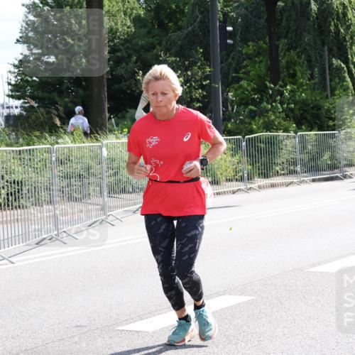 08.06.2024 - REWE Women's Run Strokosch-Dieckow http://msf.ph/oto/6258142 09.06.2024 09:53:58 Laufen 10500 meine-sportfotos.de